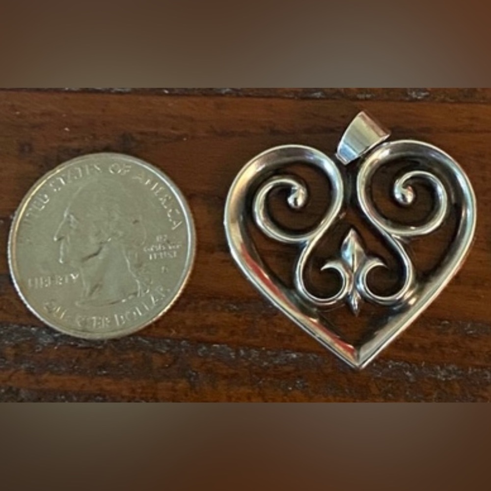 James Avery large french heart pendant (169)